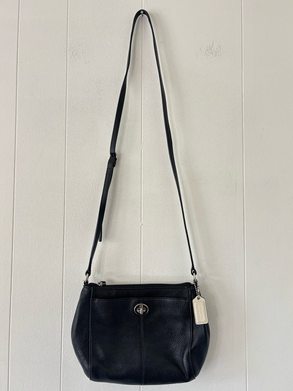 COACH Park Swingpack Purse Black Pebbled Leather Crossbody Turn Lock Zip y2k - Picture 2 of 10